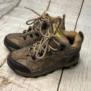 NORTHSIDE BOYS CALDERA HIKING BOOT SIZE 1